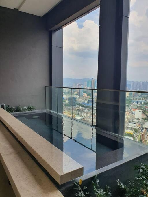 クアラルンプールInfinity Pool/ Lucentia Bbcc, Near Lalaport, Pnb118, Klccアパートメント エクステリア 写真