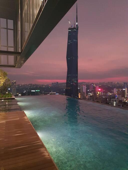 クアラルンプールInfinity Pool/ Lucentia Bbcc, Near Lalaport, Pnb118, Klccアパートメント エクステリア 写真